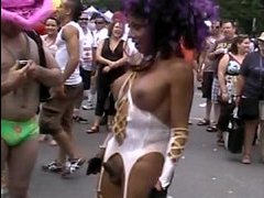 Порно трансвеститы женщины